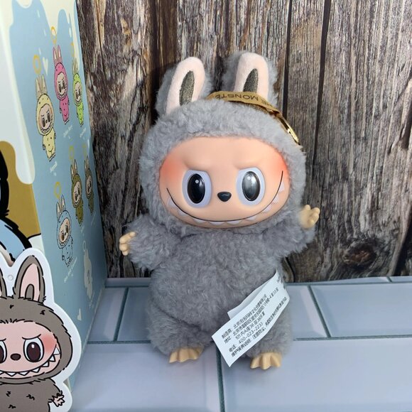 Labubu The Monsters Exciting Macaron Sesame bean - Picture 4 of 7